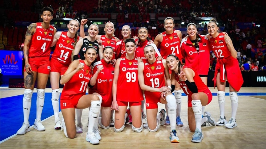 The Turkish Volleyball Federation reveals the lineup for Türkiye's National Women's Volleyball Team at the 2024 Olympics in Paris. (AA Photo)